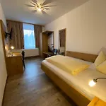 Grosser Wirt Inn Bruckmuhl