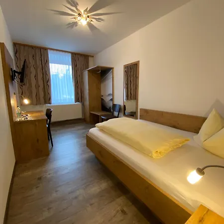 Grosser Wirt Inn Bruckmuhl
